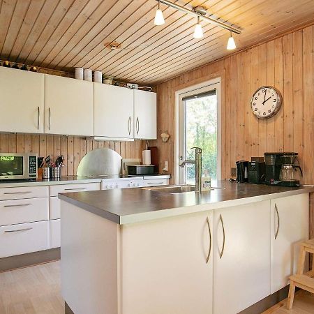 8 Person Holiday Home In Tranek R Tranekær Exterior foto